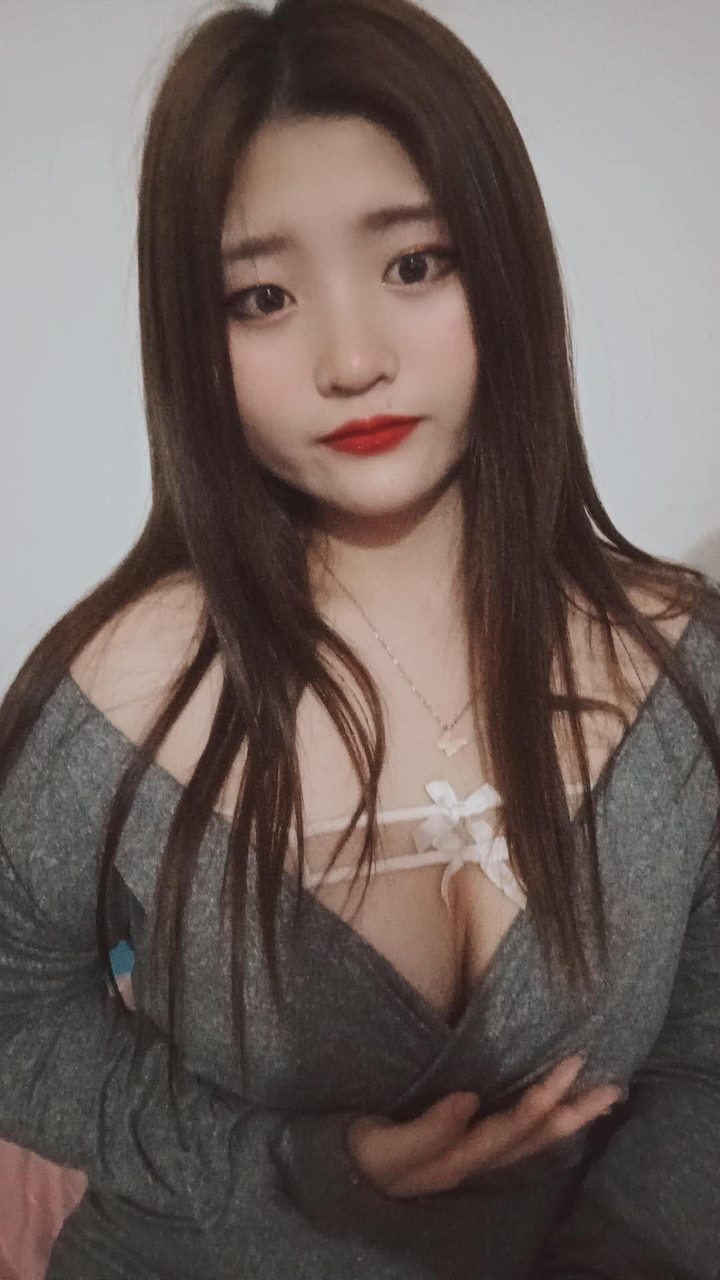 广州越秀区00后苗苗